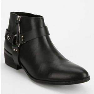 Deena and Ozzy removable harness bootie